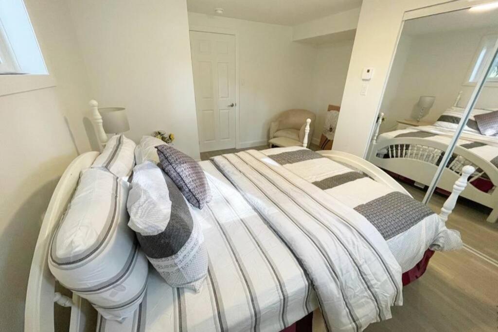 Stylish And Luxurious Apartment Basement Unit Лонгьой Екстер'єр фото